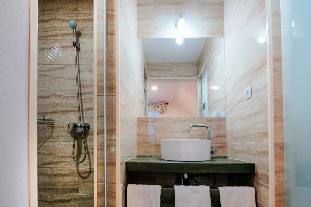 Bed and Breakfast Kadarhaz Влэхица Экстерьер фото