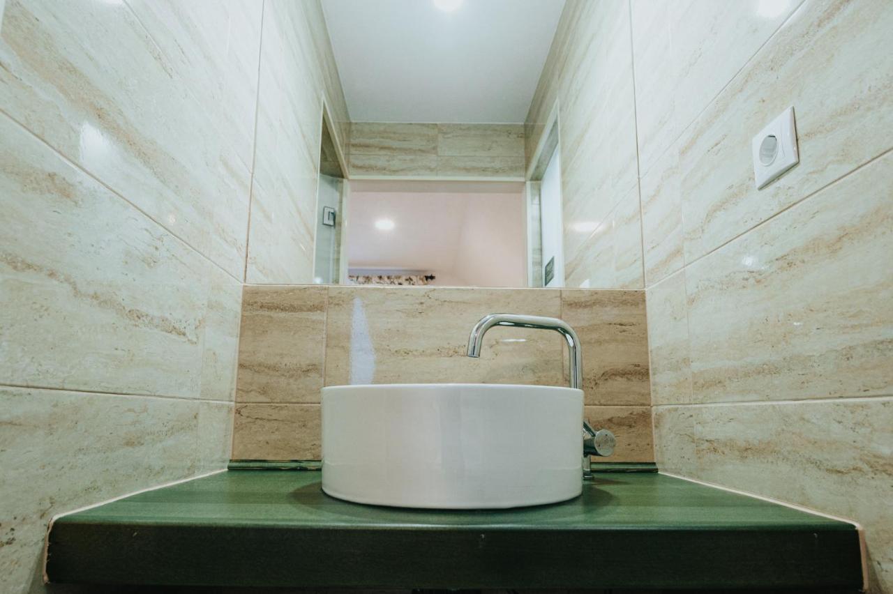 Bed and Breakfast Kadarhaz Влэхица Экстерьер фото