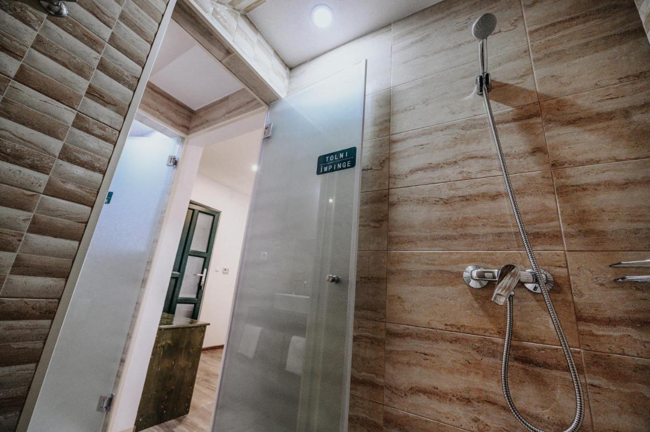 Bed and Breakfast Kadarhaz Влэхица Экстерьер фото