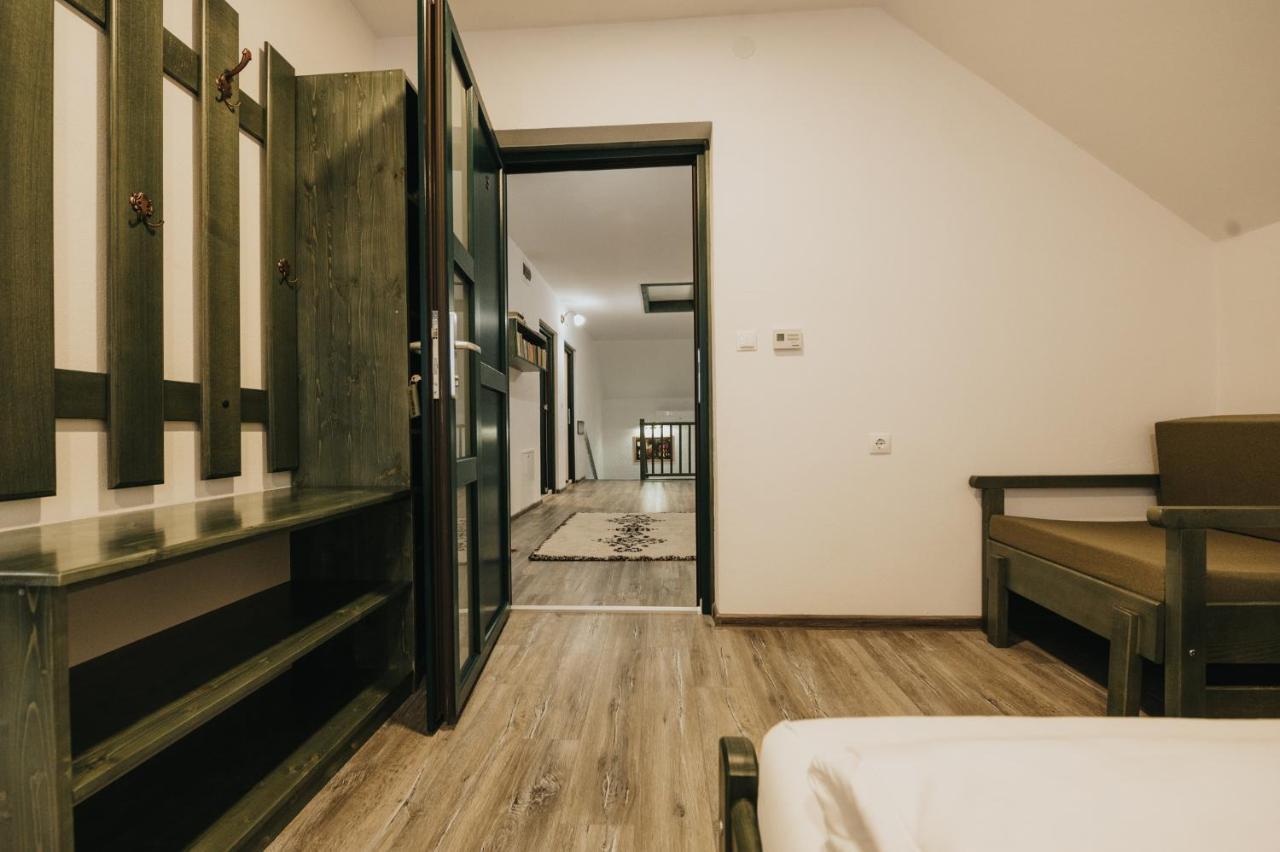 Bed and Breakfast Kadarhaz Влэхица Экстерьер фото